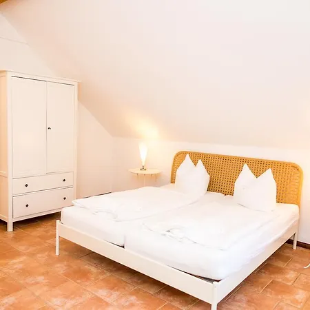 Elise Apartment *